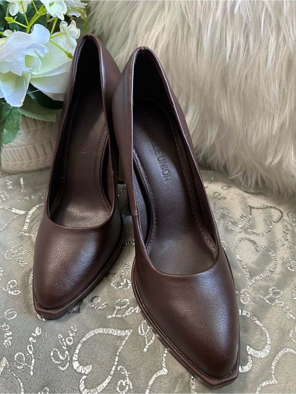 NEW Gabrielle Union Classic Pointed-Toe Leather Heels, Brown, Size 7.5